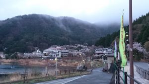 トンネル抜けたら…