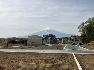 富士河口湖町船津の分譲地😀