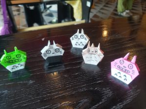 折り紙(⌒∇⌒)