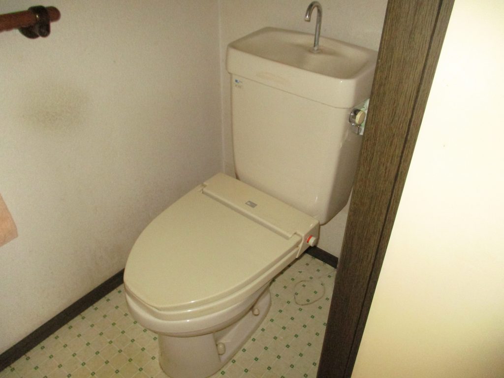 トイレ交換工事