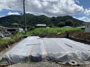 基礎工事 進行中 *