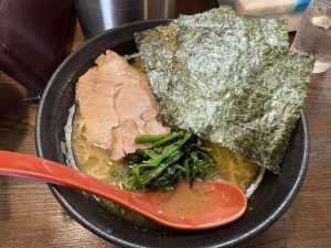 豚骨醤油ラーメン