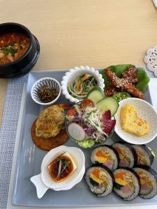 韓国料理でランチ