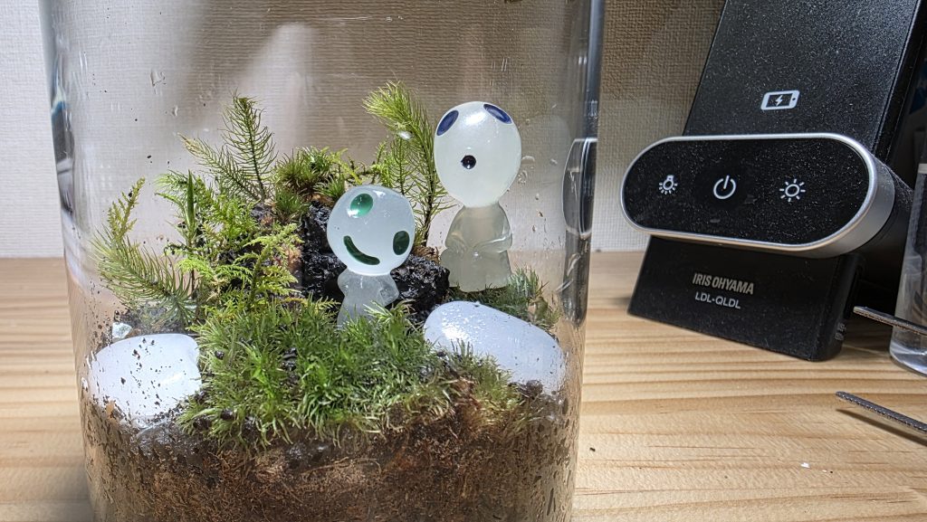 【100均で再現】苔テラリウムで「もののけ姫」の森を作ってみた！こだまが佇む神秘的な世界