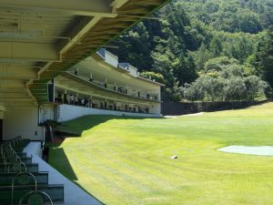 忍野村ゴルフ練習場
