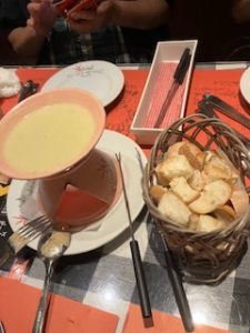 チーズフォンデュ