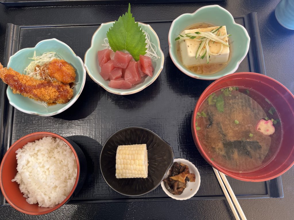 ﾘｰｽﾞﾅﾌﾞﾙな定食