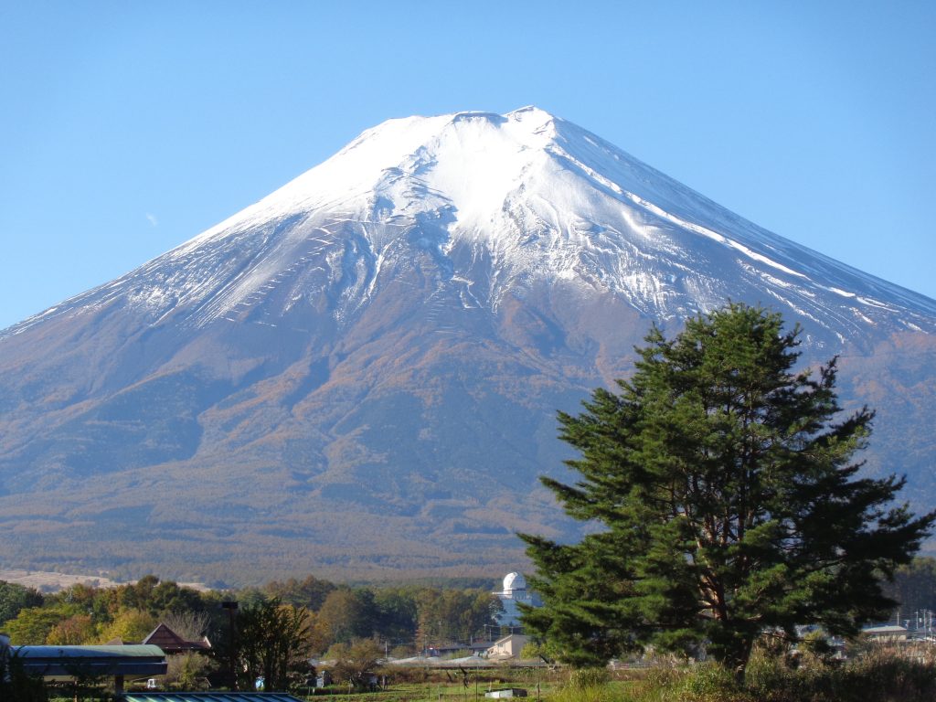 富士山　初冠雪